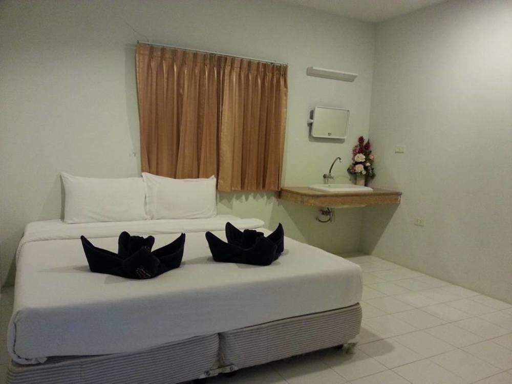 Boom Boom Beach Resort Laem Sing Chanthaburi Exteriör bild