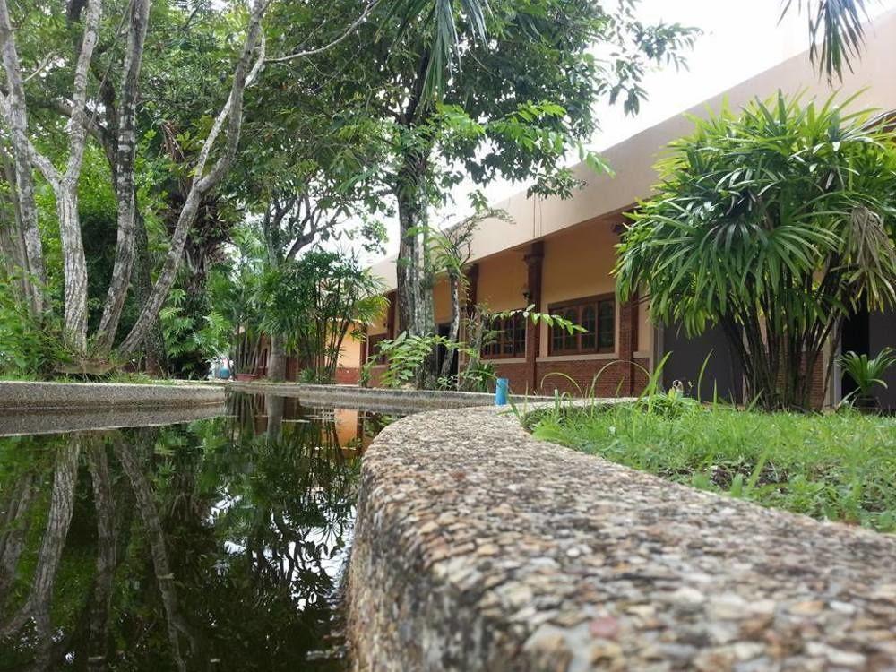 Boom Boom Beach Resort Laem Sing Chanthaburi Exteriör bild