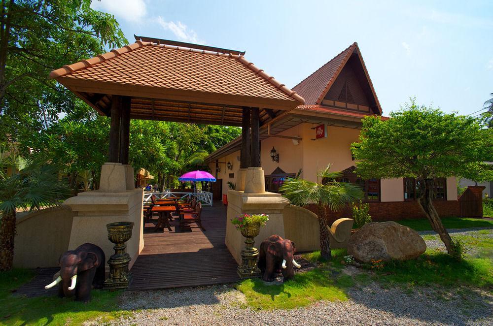 Boom Boom Beach Resort Laem Sing Chanthaburi Exteriör bild